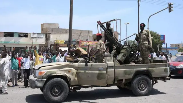 ወተሃደራት ኣብ ማእኸል ከተማ