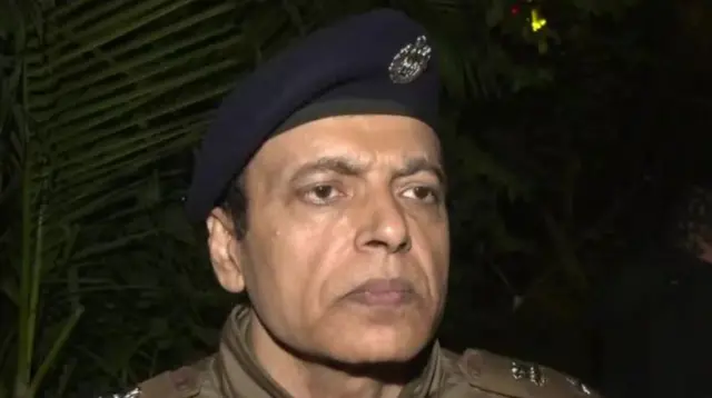 டெல்லியில் இளம்பெண்ணுக்கு நேரிட்ட பயங்கரம்