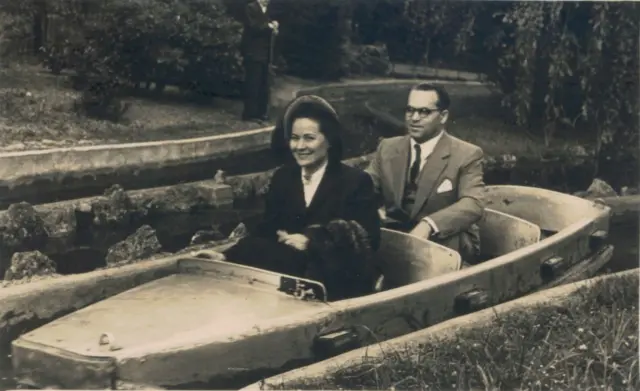 Aracy de Carvalho e Guimarães Rosa em Paris, em 1949