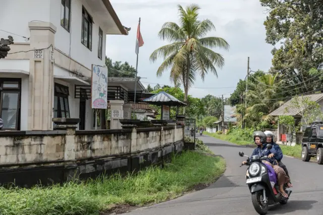 ইন্দোনেশিয়ার বালিতে গ্রামের একটি স্বাস্থ্যকেন্দ্রও ব্যবহার করছে স্টারলিংক পরিষেবা