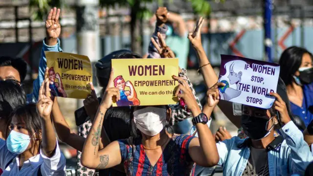 စစ်အာဏာသိမ်းဆန့်ကျင်ဆန္ဒပြပွဲမြင်ကွင်း