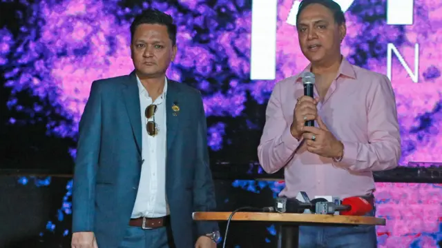 जतिन अलुवाहलिया र क्यानका कार्यवाहक सचिव प्रशान्त विक्रम मल्ल