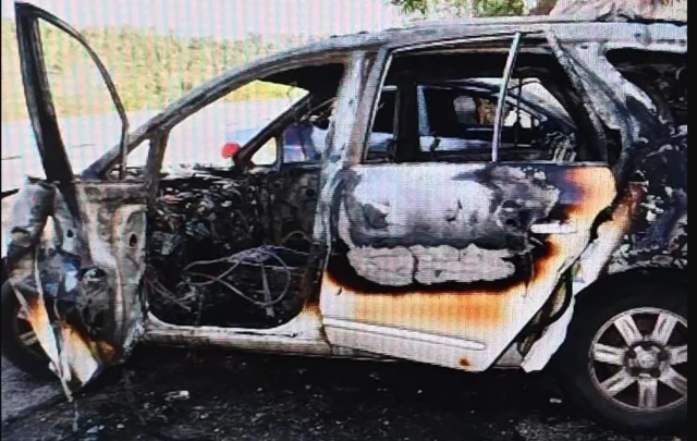 Booliska ayaa sheegay in kooxdan ay dab qabadsiiyeen baabuur uu ku jiro midka sawirka ka muuqda, gudaha Ein Kerem ee magaalada Jerusalem
