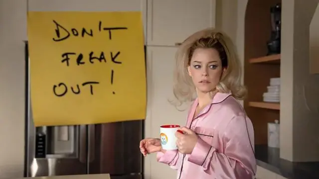 Кадр із серіала "Мініатюрна дружина"