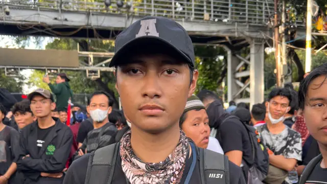 Indonesia Gelap, Sukatani