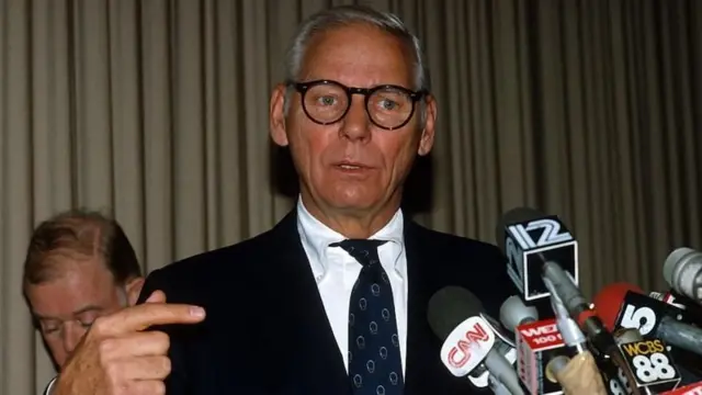 वॉरन अॅण्डरसन