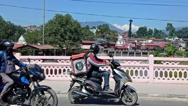 डेलिभरी बाइक