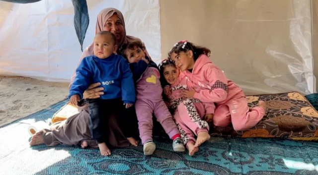 ማስሪ እና የልጅ ልጆቻቸው