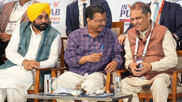ਭਗਵੰਤ ਮਾਨ, ਕੇਜਰੀਵਾਲ ਅਤੇ ਸੰਜੀਵ ਅਰੋੜਾ ਦੀ ਪੁਰਾਣੀ ਤਸਵੀਰ