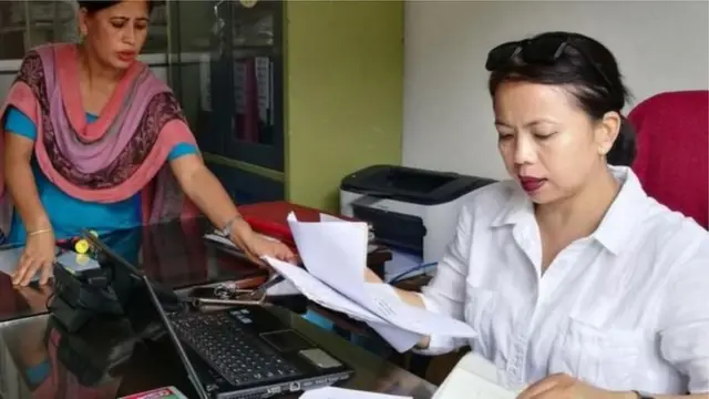 कर्मचारी 