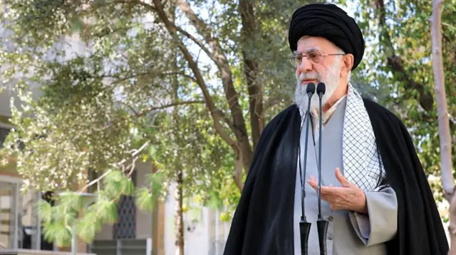 Ayətullah Əli Xameneyi