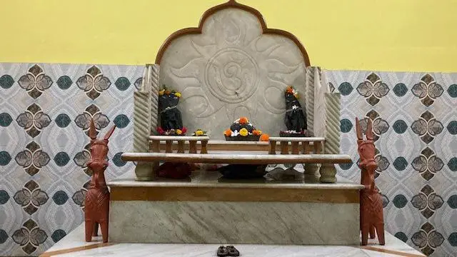 দক্ষিণ কলকাতার কসবা এলাকায় প্রাচীণ ধর্ম ঠাকুরের মন্দির যেখানে শিলাখণ্ডকে পুজো করা হয়