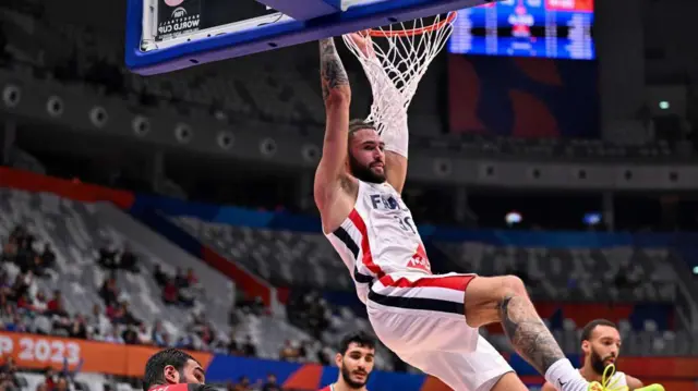 بازی تیم ملی بسکتبال ایران مقابل فرانسه در جام جهانی