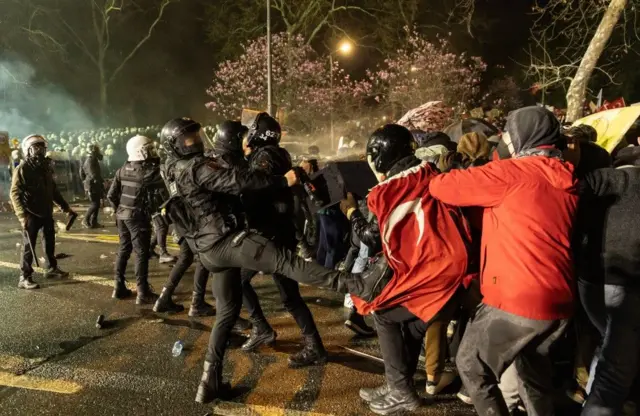 ekrem imamoglu, neredi u turskoj, protesti u turskoj, protesti u istanbulu