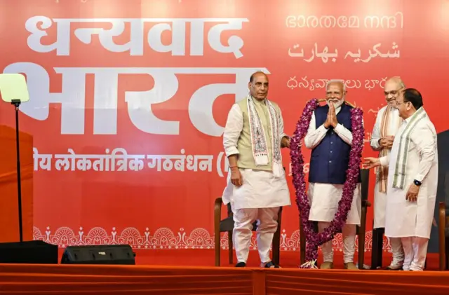 টানা তৃতীয়বার ক্ষমতায় কেন্দ্রে শরিকনির্ভর হয়ে পড়ে বিজেপি