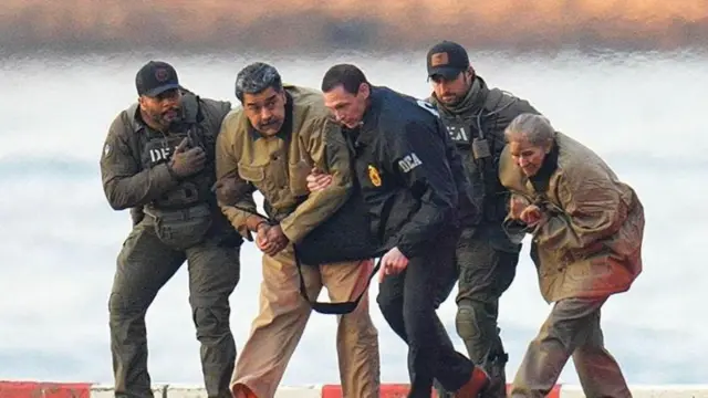 निकोलस मादुरो और उनकी पत्नी सिलिया फ़्लोरेस को अमेरिकी अदालत में पेश किया जा चुका है