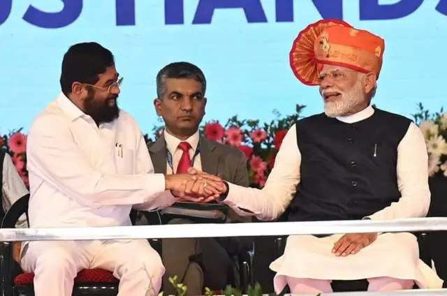  एकनाथ शिंदे आणि पंतप्रधान नरेंद्र मोदी 
