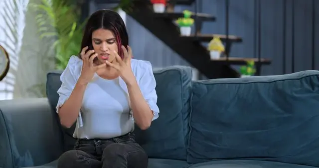 විශේෂඥ මනෝවෛද්‍ය රූමි රූබන් බීබීසී සිංහල සමග අදහස් දක්වමින් සඳහන් කළේ, කෝපය ඇති වීමට බොහෝ අවස්ථාවලදී කලකිරීම හේතු වන බව ය.