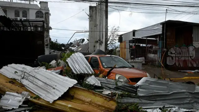 Danos do furacão Otiscasino com dealer ao vivoAcapulco