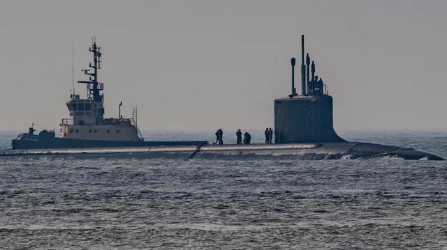 বাংলাদেশ নৌ বাহিনীর কাছে দু’টি সাবমেরিন রয়েছে