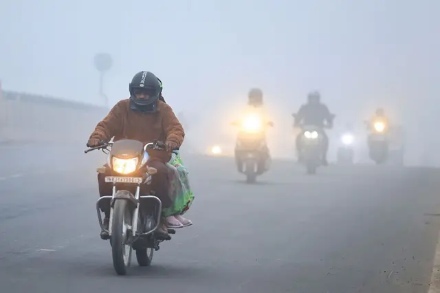 બીબીસી ગુજરાતી ધુમ્મસ ગુજરાત ઉત્તર ભારત પ્રદૂષણ ફેફસાં બીમારી 