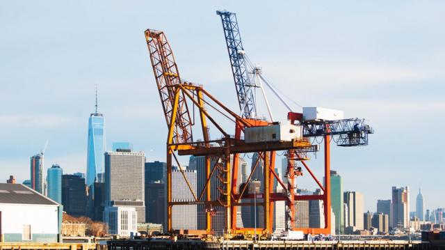 சீன கிரேன்களுக்கு எதிராக அமெரிக்கா முன்வைக்கும் குற்றச்சாட்டு என்ன?