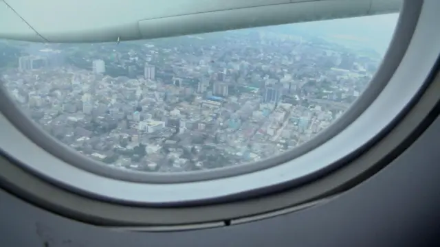 বিমান থেকে তোলা ঢাকা শহরের একাংশের ছবি 