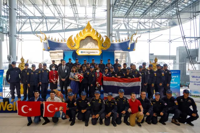 ทีมกู้ภัยไทย