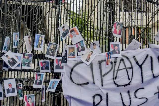 Demonstrasi di Bandung, Jawa Barat, pada Senin (02/09).