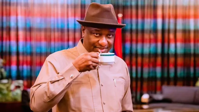 'I no go lie to defend goment' - Tinubu ministers unveil dia agenda, make promises