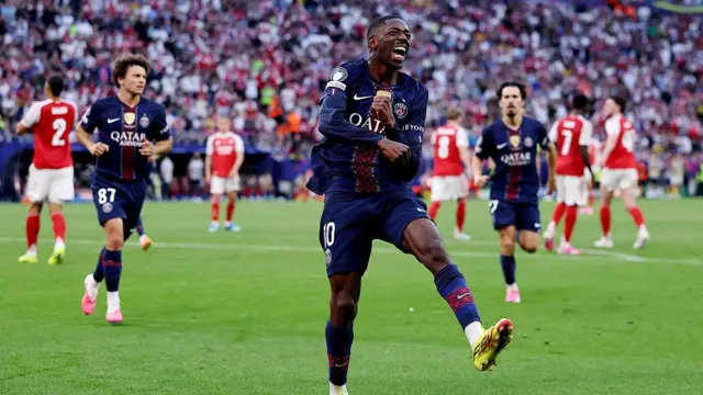 Dembele jubilating