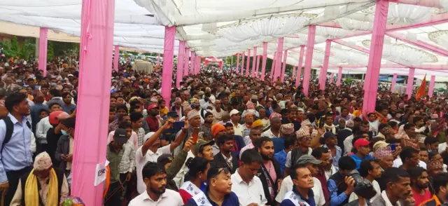 नागरिक अभिनन्दन कार्यक्रममा उपस्थित मानिस