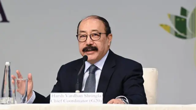 हर्ष वर्धन श्रृंगला की तस्वीर