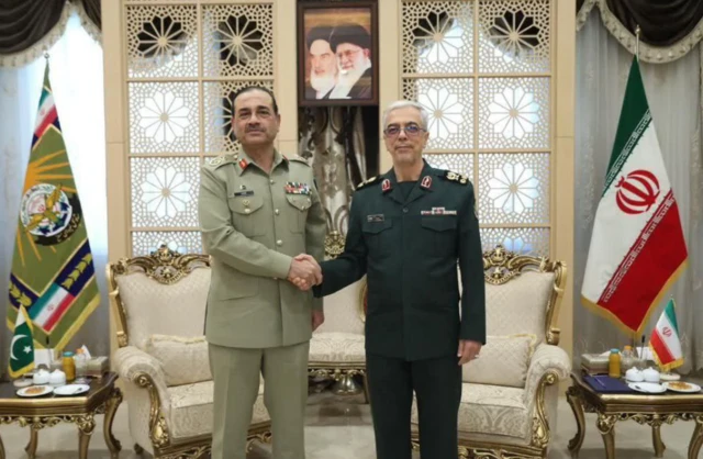 عاصم منیر