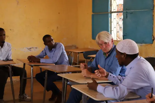 Wasiirku meelaha uu booqday waxaa ka mid ah degmada Doolow