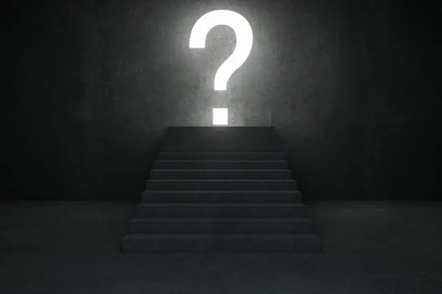 မေးခွန်းထုတ်တဲ့ သရုပ်ဖော််ပုံ