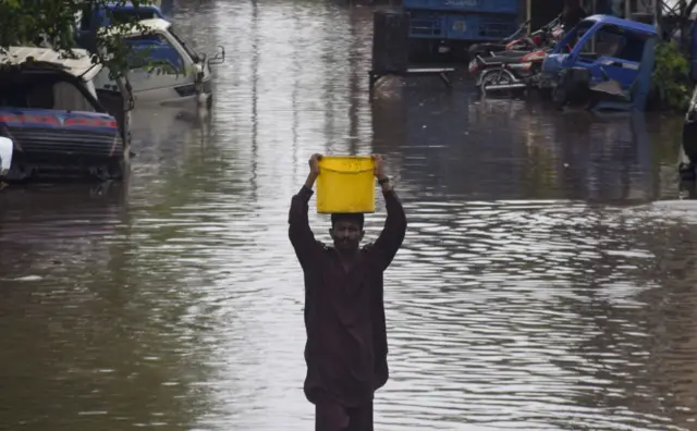 पाकिस्तान