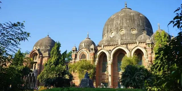 વડોદરાની મહારાજા સયાજીરાવ યુનિવર્સિટી