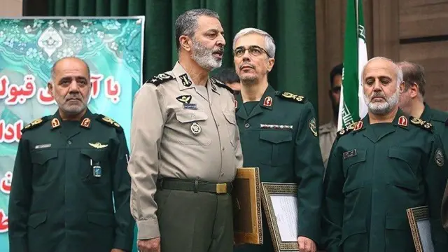 از راست: غلامعلی رشید، محمد باقری، عبدالرحیم موسوی و علی عبداللهی - مراسم تودیع و معارفه رئیس ستاد کل نیروهای مسلح در تیرماه ۱۳۹۵