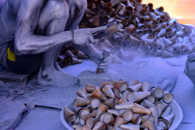 சரியான பட்டாசை தேர்வு செய்வது எப்படி?