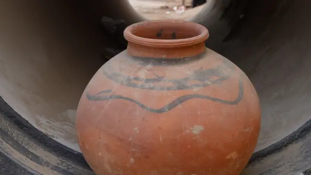 चनौत के अलावा आस-पास के कई गांव भी बरसों से पानी की समस्या से जूझ रहे हैं