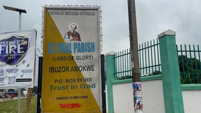 Ụlọụka St. Pauls Katọlik Ibuzor Amokwe dị n'Enugwu Steeti.