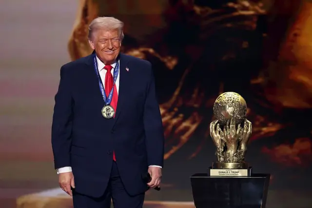 Ông Trump nhận giải thưởng về hòa bình do FIFA trao tặng hồi cuối 2025