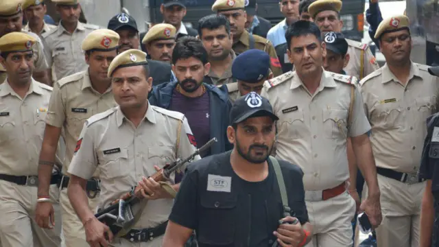 লরেন্স বিষ্ণোইয়ের বিরুদ্ধে অভিযোগের তালিকা দীর্ঘ।