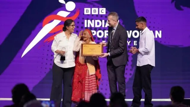 ఇండియన్ స్పోర్ట్స్ వుమన్ ఆఫ్ ది ఇయర్ 