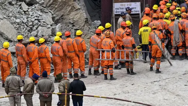 राहतकर्मी 