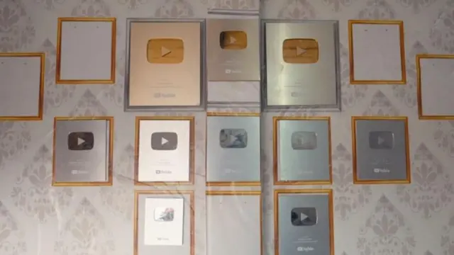 ਯੂਟਿਊਬ ਬਟਨ