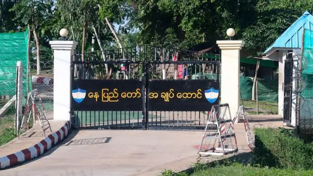 ထောင်တွင်းနေ့စဥ်မှတ်တမ်းထဲက အချက်အလက်တချို့က မှန်ပေမဲ့ ကွဲလွဲတာတချို့လည်း တွေ့ရပါတယ်။