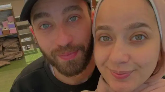 हाना हुसैन और उनके भाई याह्या