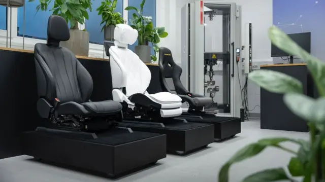 بنز در آینده روکشی شبیه به چرم را از بازیافت لاستیک‌ها فرسوده تولید می‌کند